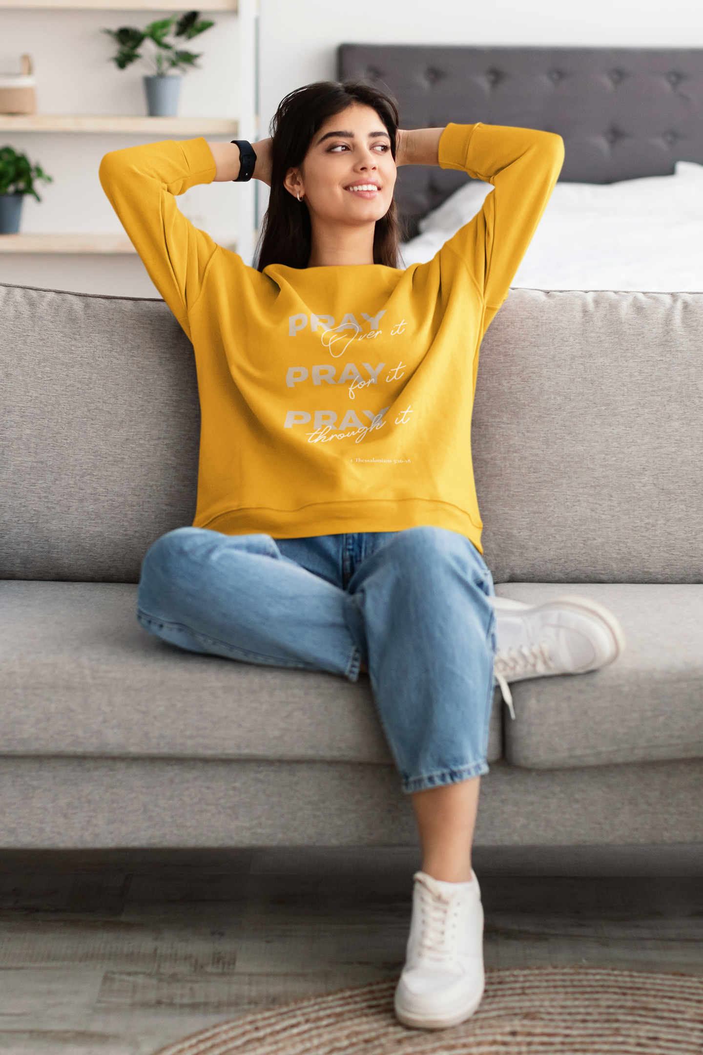 Pray Pray Pray Unisex Heavy Blend™ Crewneck Sweatshirt