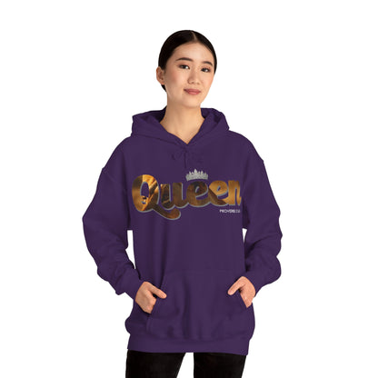 "I am Queen" Womens Affirmation Heavy Blend™ Hooded Sweatshirt