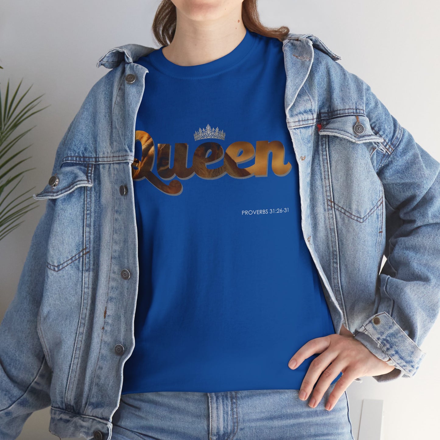 "Queen" Women's Inspirational Graphic Tee