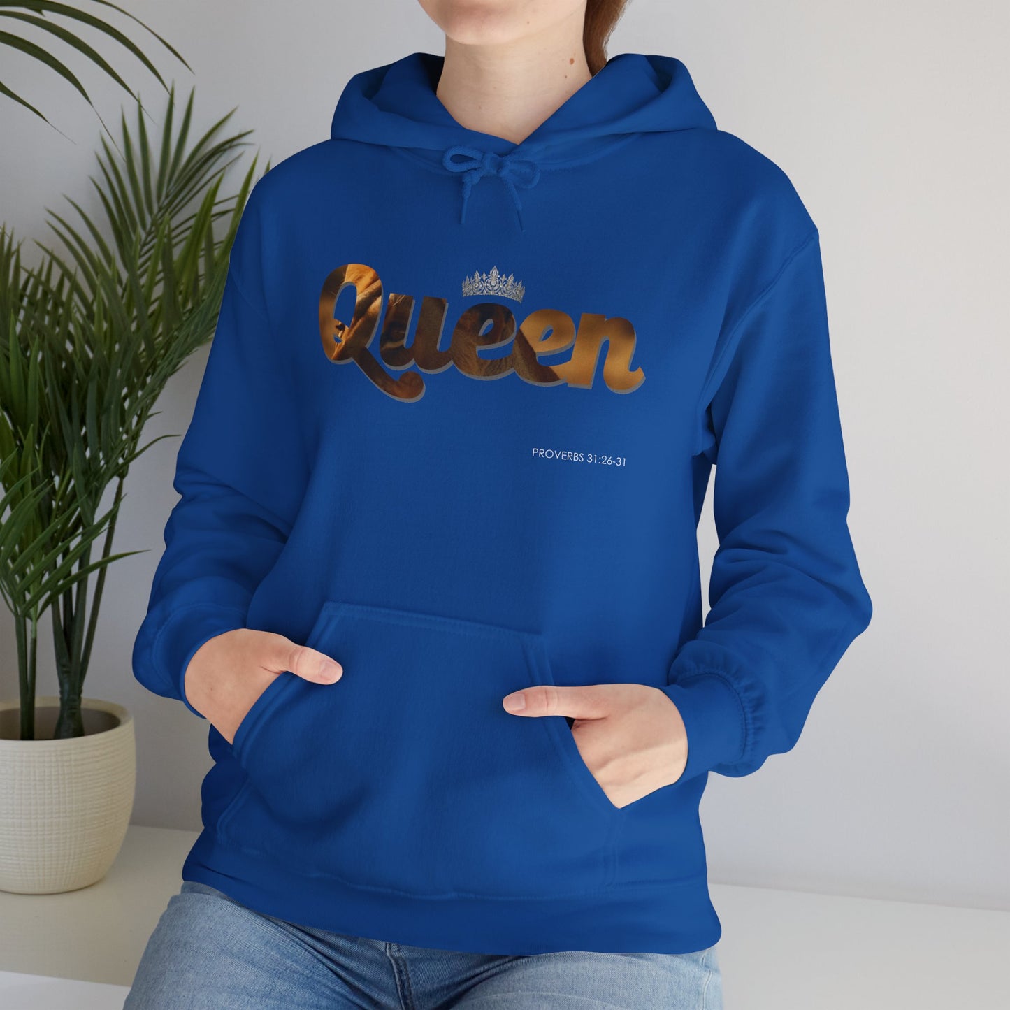 "Queen" Women's Graphic Pullover Hoodie