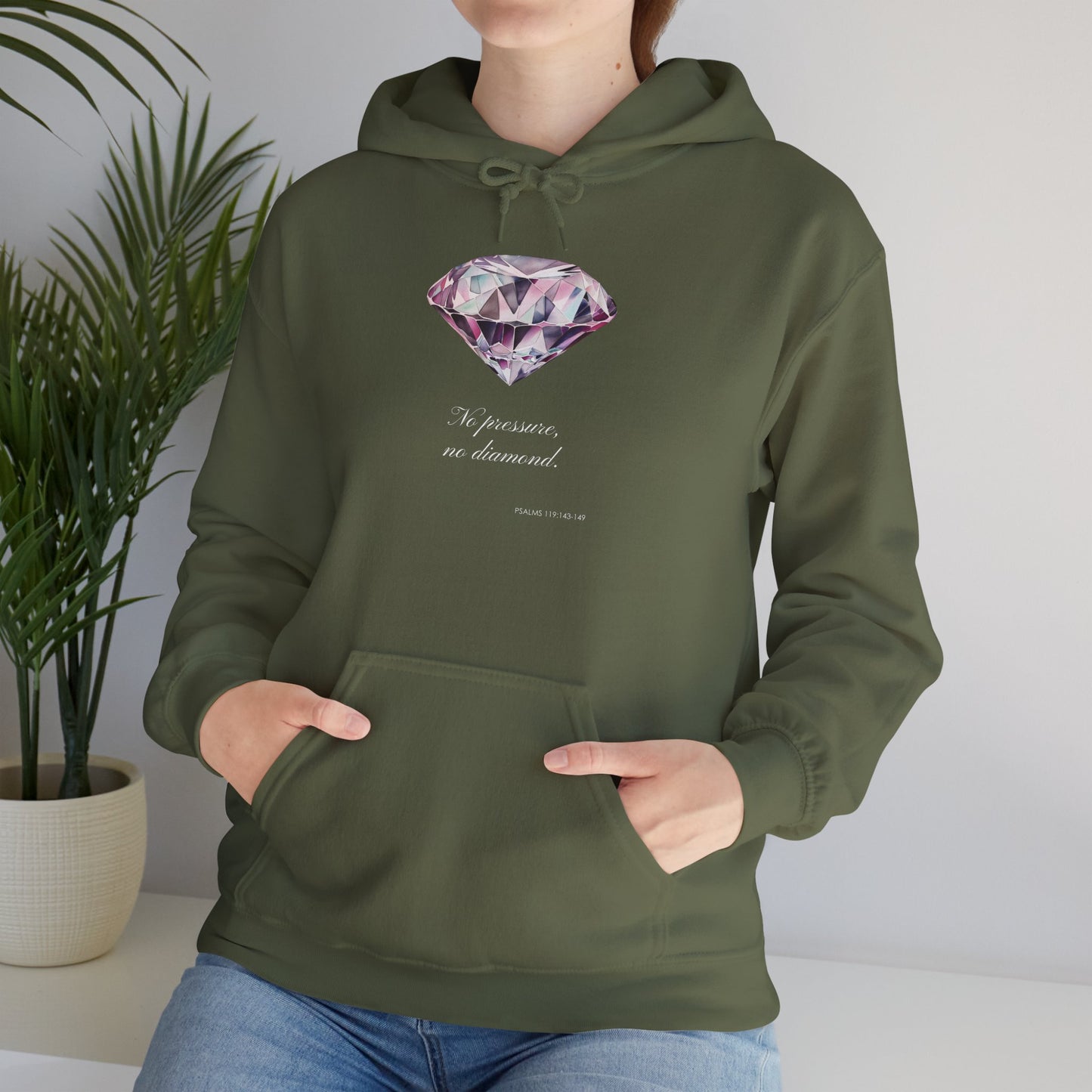 "No Pressure, no Diamond" Women's Heavy Blend™ Hooded Sweatshirt