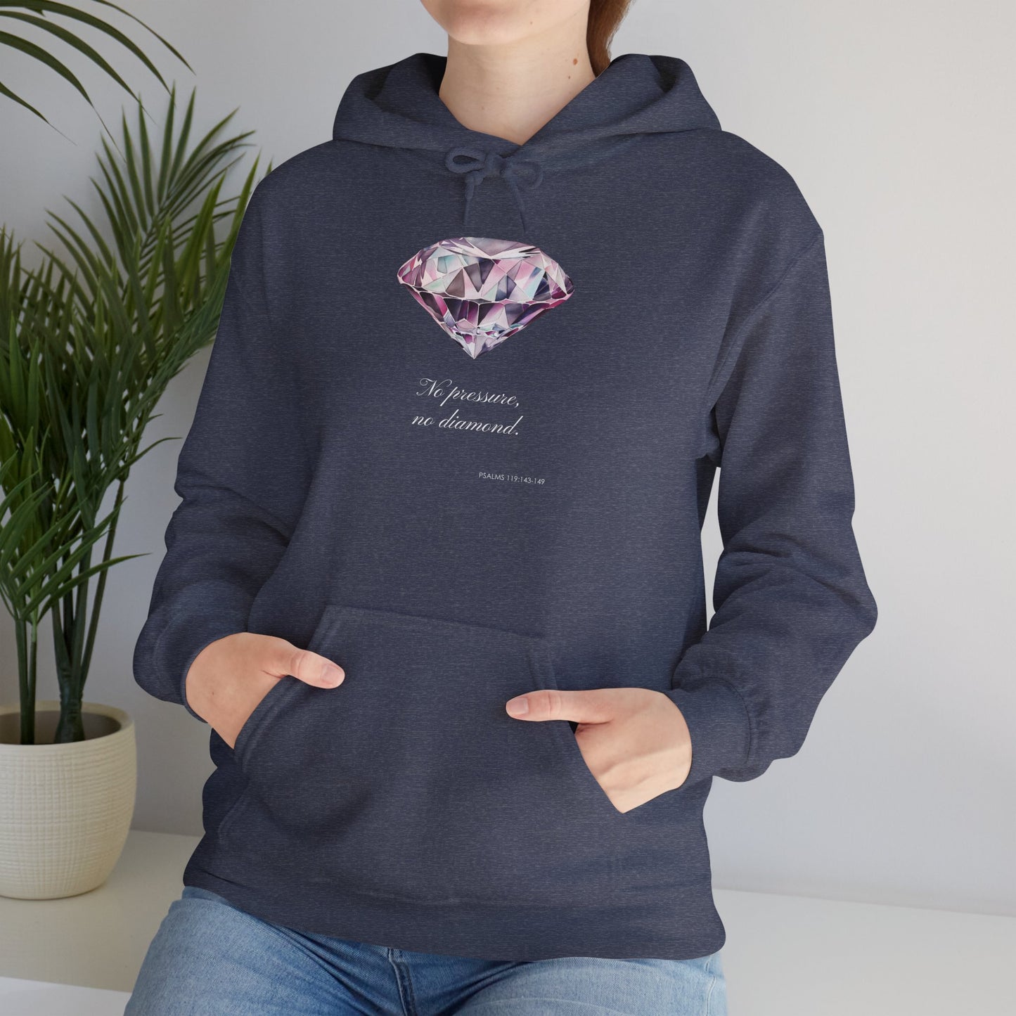 "No Pressure, no Diamond" Women's Heavy Blend™ Hooded Sweatshirt