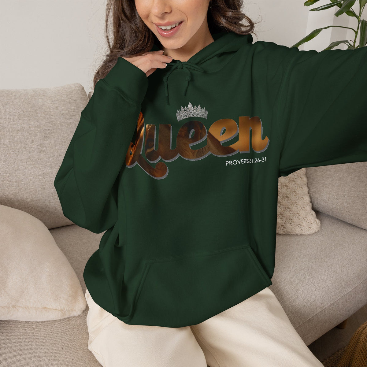 "I am Queen" Womens Affirmation Heavy Blend™ Hooded Sweatshirt